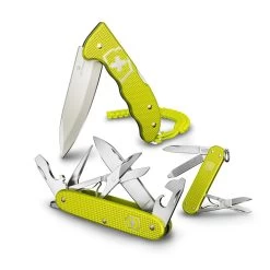 Victorinox Swiss Army Hunter Pro Alox Electric Yellow Limited Edition 2023 Folder Pocket Knife - 352 13 Victorinox Swiss Army Hunter Pro Alox Electric Yellow Limited Edition 2023 Folder Pocket Knife - 352 -Knifes Series Shop VIC0.9415.L23 5